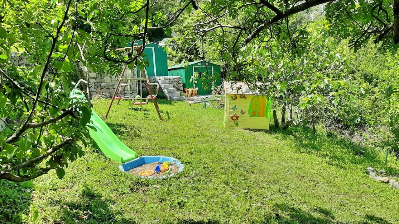 Holiday Home With A Private Pool Podspilje  Екстериор снимка