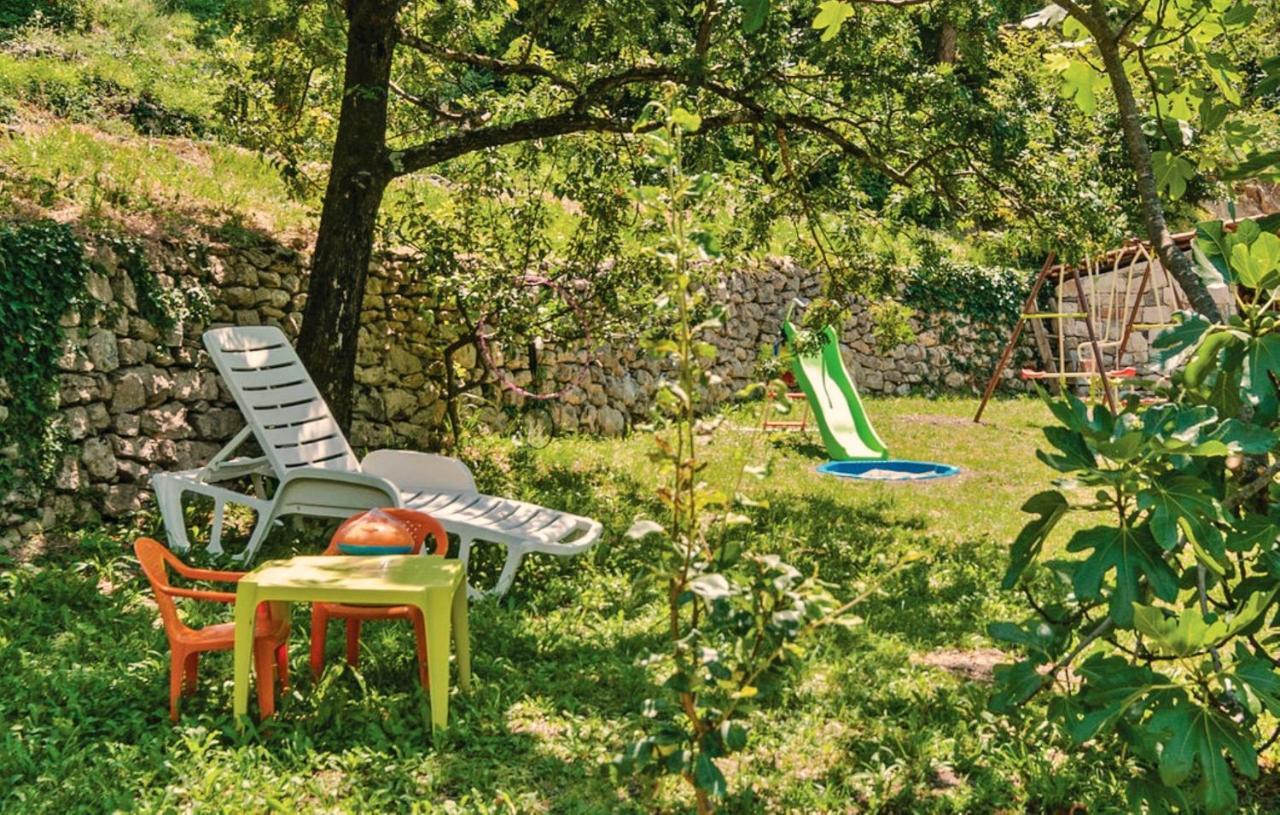 Holiday Home With A Private Pool Podspilje  Екстериор снимка